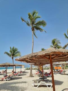 Hawana Luxury Escape, Pool Marina and Beach - 1