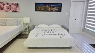 Newly Renovated Studio in Beautiful & Prestigious West Vancouver - 5