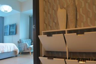 Muji Style 2BR with FREE Parking BGC - 2