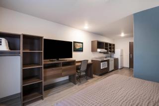 WoodSpring Suites Detroit Madison Heights - 1