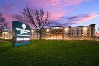 WoodSpring Suites Dearborn Detroit - 6