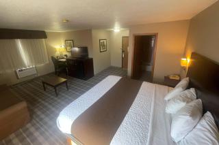 Quality Inn Council Bluffs I-80 - 4