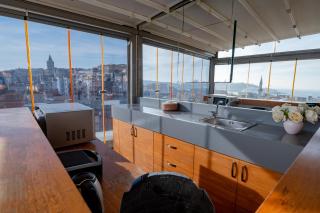 Spectacular Terrace with Panoramic 360 Views - 6