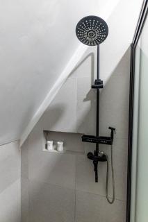 COUPLE ROOM - Good for 2 Pax - 5