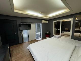 Songjeong Coco Hotel - 8