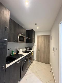 Studio Loxwood View 03 - Gym Pool Shop - 3