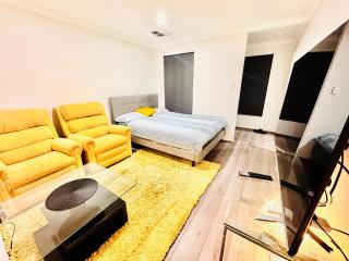 Modern King Suite on Swan Valley Doorstep - 7