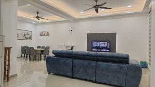 Homestay Semabok Melaka18Pax 4BR House - 7