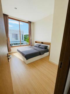 Spacious 3-Bedroom House with Shared Pool near Mega Bangna and Suvarnabhumi - 8