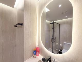 Stunning Sea Views & Fully Upgraded Luxury Studio in Al Hamra - 3