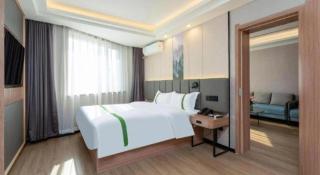 GreenTree Inn Jinan Quancheng Hotel - 2