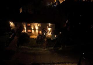 Luxury Doncaster Cottage - Free Parking - 2