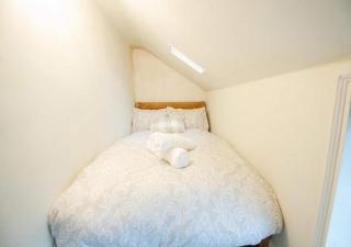 Luxury Doncaster Cottage - Free Parking - 9