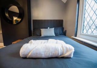 Luxury Doncaster Cottage - Free Parking - 8