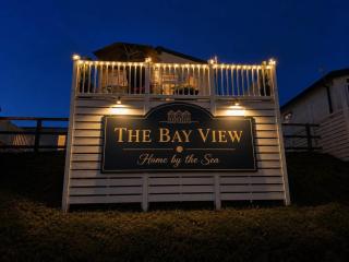 The Bay View Sea Views Pool Parking & Sleeps 6 - 9