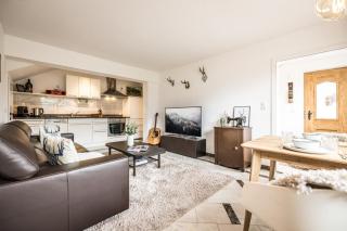 Chalet Hideout - 2