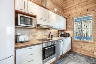 Blue Pine Hideaway by Hilla Villas - 2