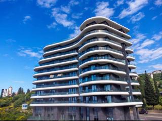 ZOA Seaview Apartment - 8