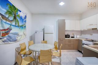 Swieqi Apartment with Private Courtyard - 1