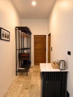 Hillside Haven - 6