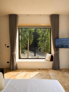 Hillside Haven - 5