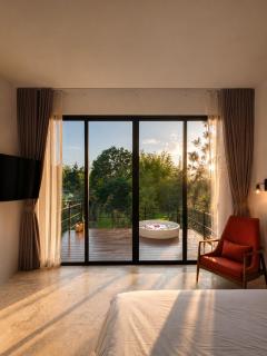 Hillside Haven - 4