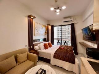 Sky House Apartment BSD with Smart TV 43 inch Near AEONmall, The Breeze, ICE BSD by Lavrea Modern Living - 7