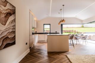 Megan's Hideaway | Luxury 4 Bed Retreat - 3