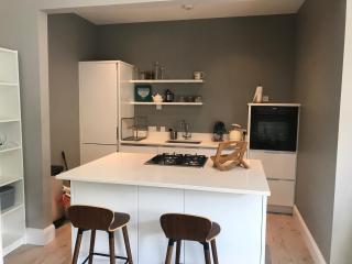 Elegant 2-bed coastal apartment, Westbourne Dorset - 4