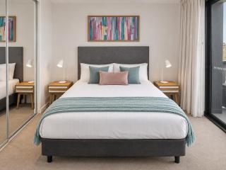 City Dreams at Avani Chic High-Rise Stay - 4