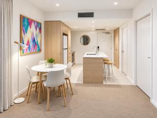 City Dreams at Avani Chic High-Rise Stay - 2