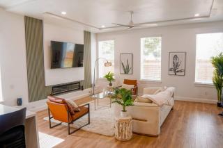 Modern Home Near Grandscape 4BR 4.5BA - 6