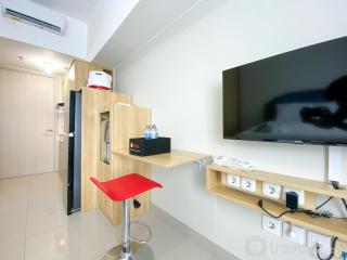 Fancy and Simply Studio Room at Springlake Summarecon Bekasi Apartment By Travelio - 0