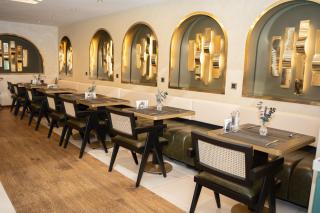 Elysian Airport Hotel & Restaurant - 2