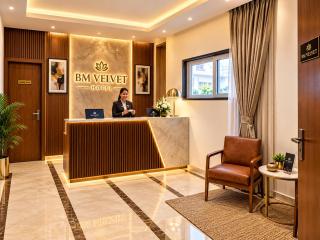 Hotel The BM Near Max & Fortis Hospital Shalimar Bagh I Spacious Rooms I Most Preferred Hotel Near Shalimar Bagh - 2