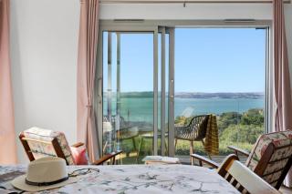 Seacroft - 6 guests, 3 bedrooms, WiFi, dog friendly, sea view - 0