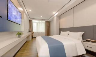 Yifang Hotel (Tianhe Sports Center Guangzhou East Railway Station Branch) - 0
