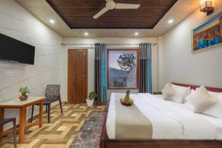 The Couples Paradise Balcony Kasauli Hills - 4