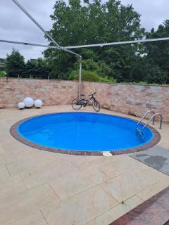 Private Furnished House Business & Family Friendly - 0