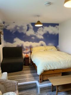 Unique bnb with en suite and its own entrance - 6