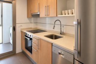 Apartamento con balcón y parking para 6 - 1