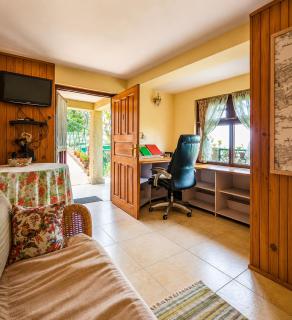 The Divine Peak Cafe & Stay - 9