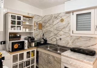 Gino House - 4