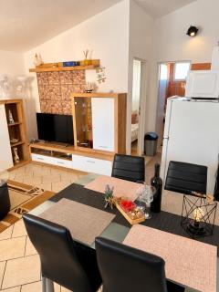 Apartments Didovi Dvori with jacuzzi - 1