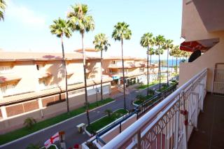 Two bedroom apartment in beachfront complex with pool in Playa de Las Américas. - 4