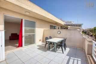 Penthouse with Terrace and Country Views Zebbug - 5