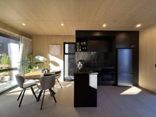 Modern Frankton Villa Your Queenstown Getaway Awaits - 7