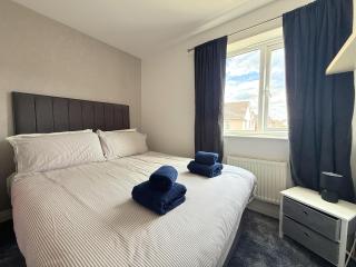 4-Bedroom Home, Fully Equipped in Waverley - 2