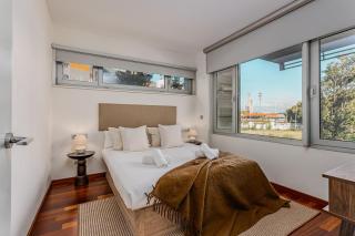 Barcelona Beach Apartment - 4
