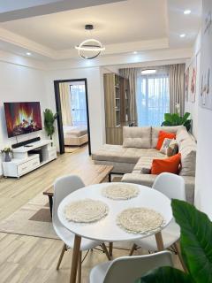 The Marina Luxe 2BR with DSQ in Westlands with Rooftop Pool and Gym - 1
